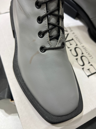 Cizme cu talpa moderna, antiderapanta, cu varf patrat, din piele naturala gri. Foarte practice si comode, aceCizme cu talpa moderna, antiderapanta, cu varf patrat, din piele naturala gri. Foarte pract [2]