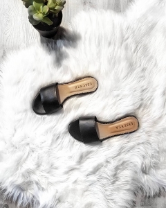 INCALTAMINTE - Flip flops din piele naturala neagra