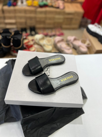 Flip flops din piele naturala neagra. [2]