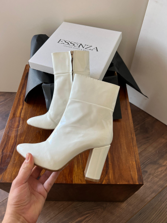 OUTLET TOAMNA-IARNA - Ghete din piele lacuita alba