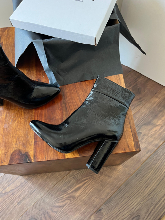 Ghete din piele lacuita neagra [3]