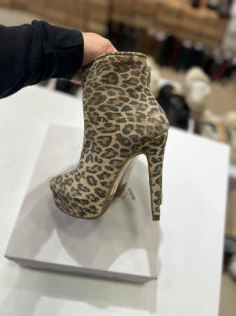 OUTLET TOAMNA-IARNA - Ghete din piele naturala, animal print tip leopard,cu toc stiletto si platou interior