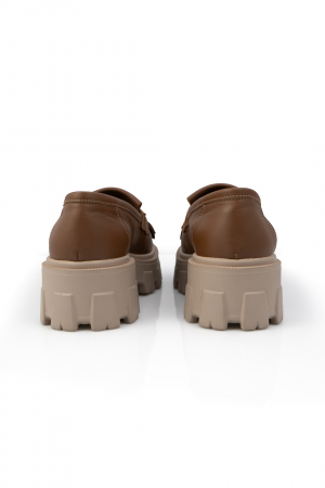 Pantofi Arya Light Brown, cu franjuri si capse aurii [4]