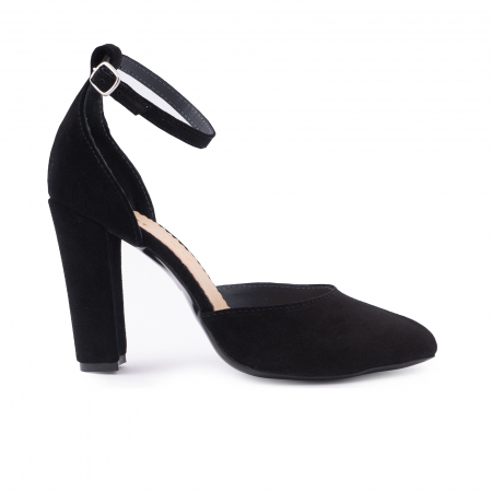 Pantofi - Pantofi din piele intoarsa neagra, cu varf semi-ascutit si decupaj interior si exterior.
