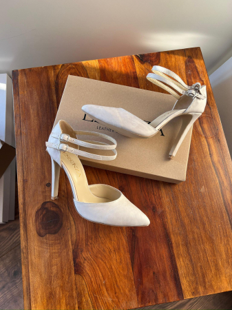 Pantofi stiletto cu barete duble, din piele intoarsa  bej [1]