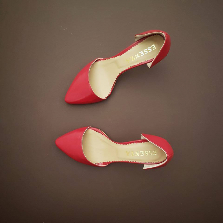 Pantofi - Pantofi stiletto decupati (interior/exterior),realizati din piele naturala rosie.