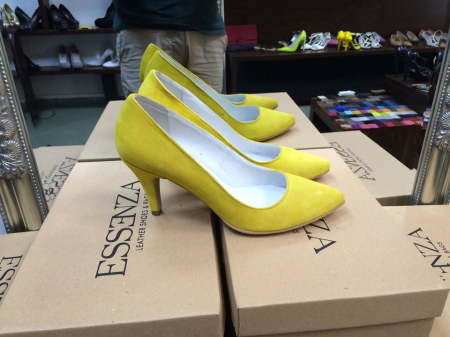 Pantofi - Pantofi stiletto  din piele intoarsa galbena