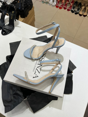 Sandale cu bareta ingusta Chiara Baby blue, din piele naturala albastru deschis. [2]