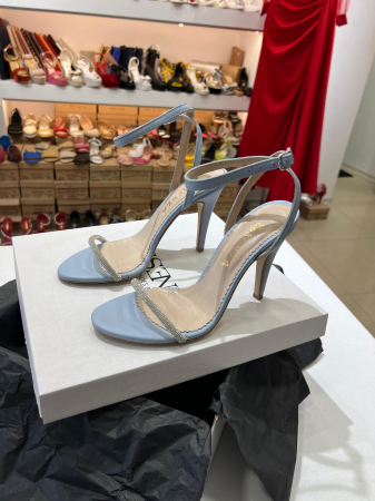 Sandale cu bareta ingusta Chiara Baby blue, din piele naturala albastru deschis. [1]