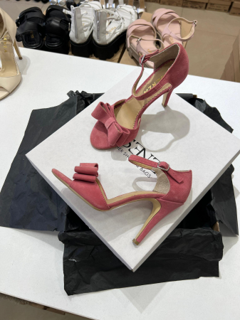 OUTLET PRIMAVARA-VARA - Sandale cu funde duble, din piele intoarsa roz 