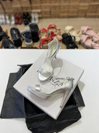 OUTLET PRIMAVARA-VARA - Sandale cu platforma, din piele laminata argintie.