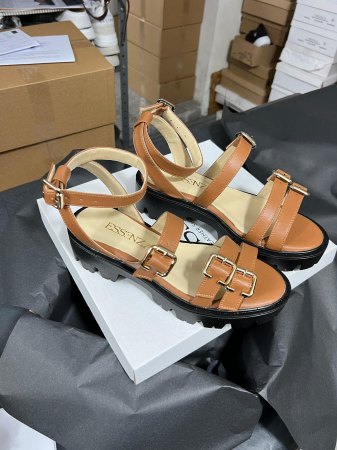 Sandale talpa chunky - Sandale cu talpa groasa si barete cu catarame, din piele maron