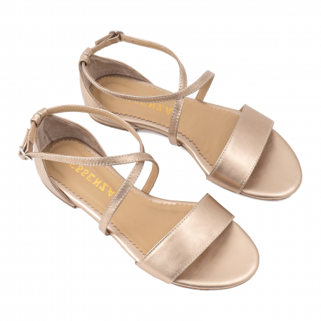 Sandale - Sandale cu talpa joasa, din piele laminata, auriu-bronz