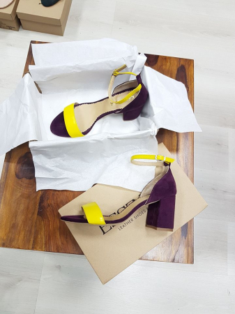 Insta Shop - Sandale din piele intoarsa movs piele lacuita galbena, cu toc patrat imbracat in piele.
