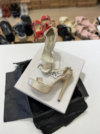 OUTLET PRIMAVARA-VARA - Sandale din piele laminata, auriu pal, cu toc de 14cm si platforma de 3cm