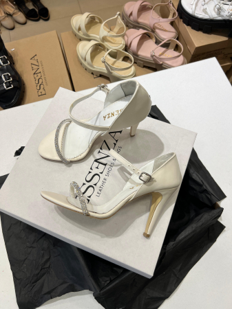 Sandale din piele naturala alba si cristal, cu toc stiletto si staif inchis la calcai [2]