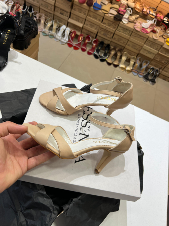 OUTLET PRIMAVARA-VARA - Sandale din piele nude