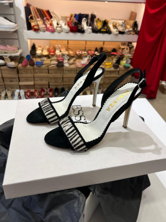 OUTLET PRIMAVARA-VARA - Sandale elegante din piele intoarsa neagra