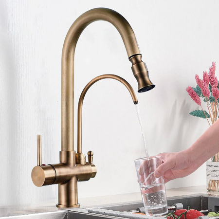 Baterie bucatarie pt. apa filtrata cu 2 cai si dus extractabil auriu antichizat [2]