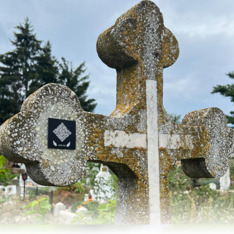 Plăcuță comemorativă QR [6]
