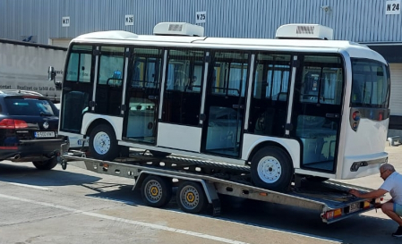 Minibus Evocar 23, deschis [2]