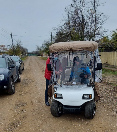 Golf Cart 4 seats [2]