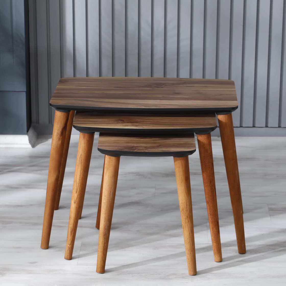 Masute Cafea - Set 3 masute auxiliare Miria, culoarea lemnului , 60/45/30x40x40/45/50 cm