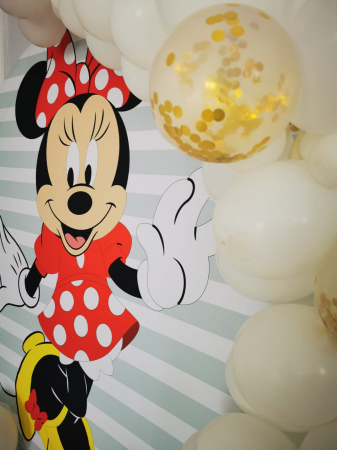 Photocorner cu arcadă de baloane - Photocorner tematic Minnie