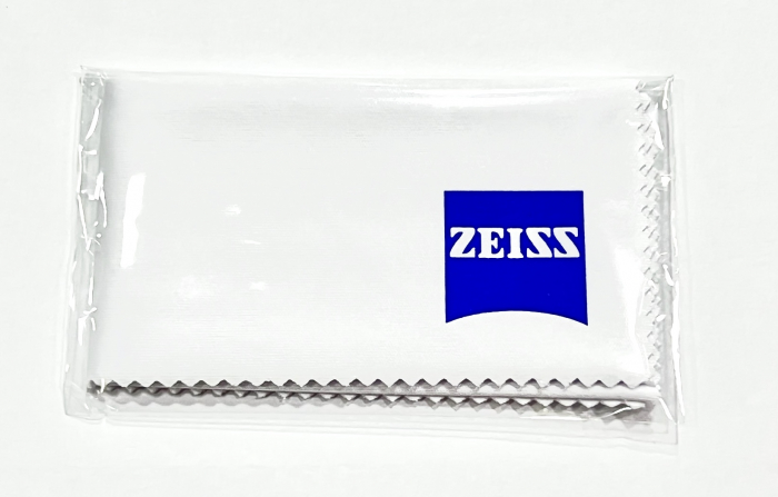 Kit de curatare ZEISS - Lentile Ochelari ZEISS  / ZEISS Cleaning Kit - Recomandat la intretinerea lentilelor de Ochelari , Obiectivelor Foto-Video, Ecranelor de Telefoane [3]