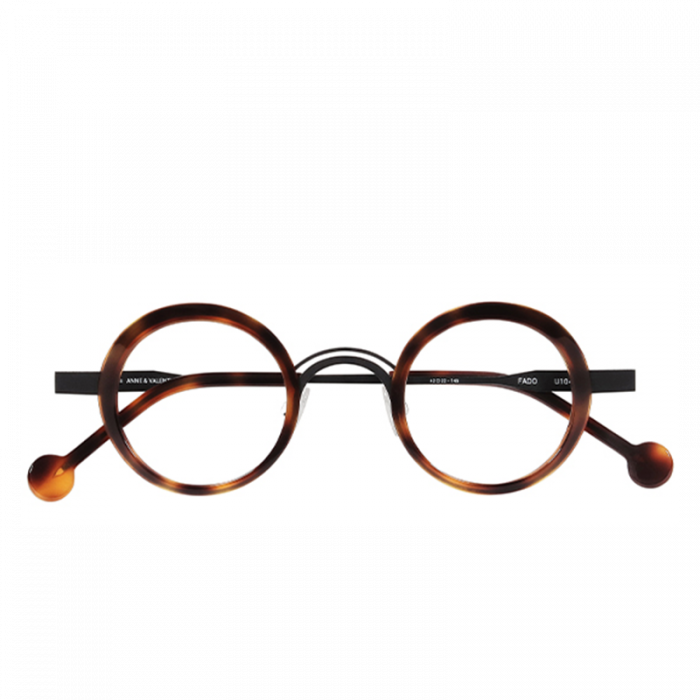 Anne et Valentin Fado U104 Havana [1]