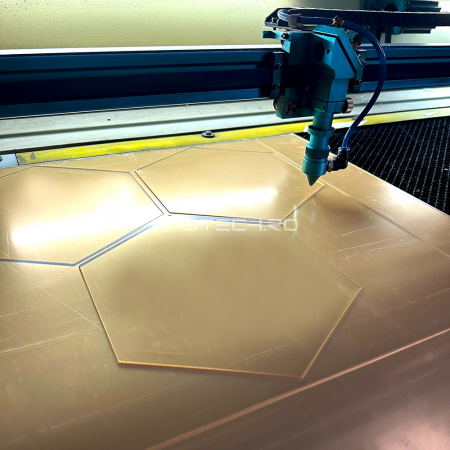 Decor Inima Hexagon Plexiglas Oglinda 3mm [1]