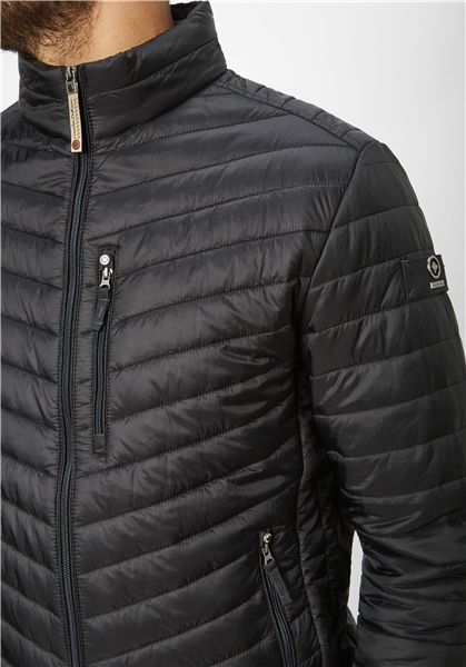 Jacheta matlasata ultrausoara barbati REDPOINT Walker negru [4]