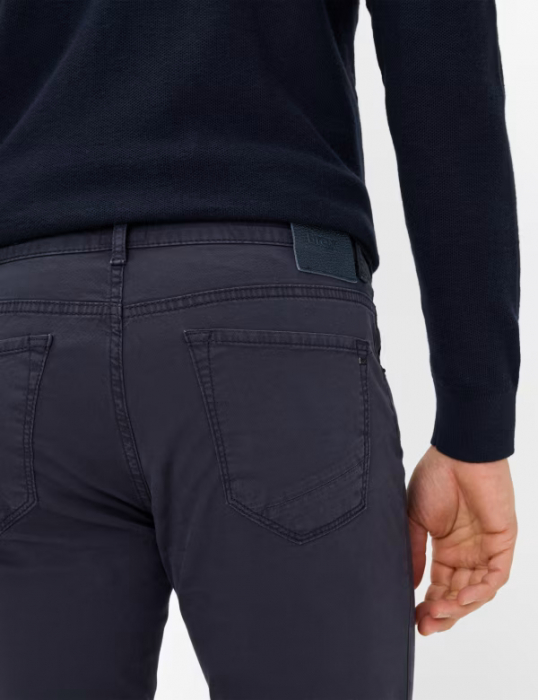 Pantaloni 5 buzunare bumbac barbati BRAX CHUCK Marathon Modern Fit bleumarin [5]