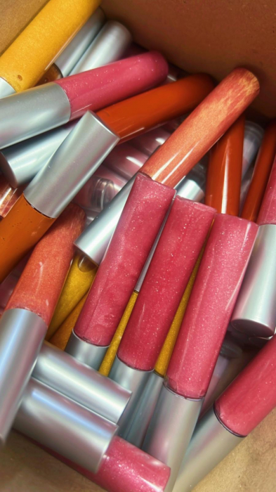 GLOSS NATURAL PENTRU BUZE [1]