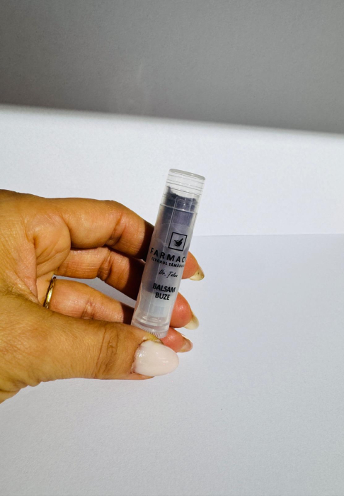 Strugurel de buze cu lavanda [3]