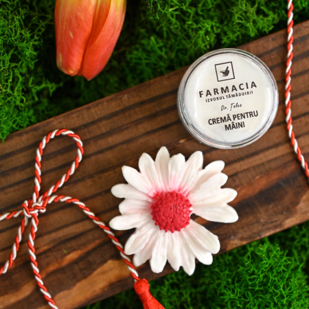 Crema pentru maini - martisor