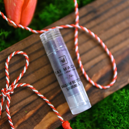 Rutina zi - Strugurel de buze cu lavanda