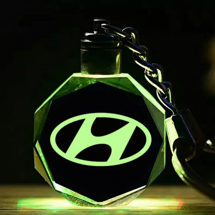 Breloc auto din cristal cu LED - Logo HYUNDAI [2]