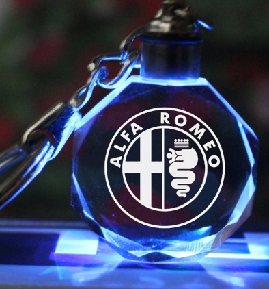 Brelocuri - Breloc auto din cristal cu LED - Logo ALFA ROMEO