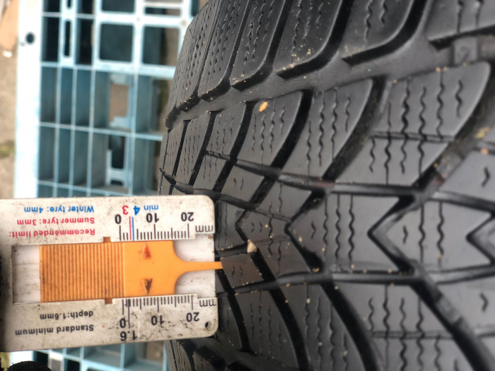 Anvelopa 195/65 R15 91H sh iarna Dunlop 7mm cu garantie [6]