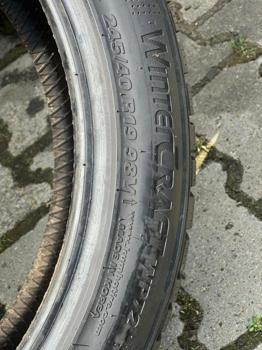 Anvelopa 245/40 R19 98V sh iarna Kumho 7mm cu garantie [4]