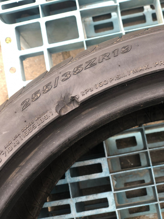 Anvelopa 255/35 R19 96W sh vara Nexen 5mm cu garantie [5]