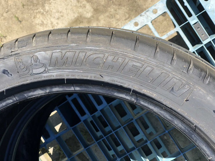 set 2 anvelope 215/45 R18  sh vara Michelin 5mm cu garantie [4]