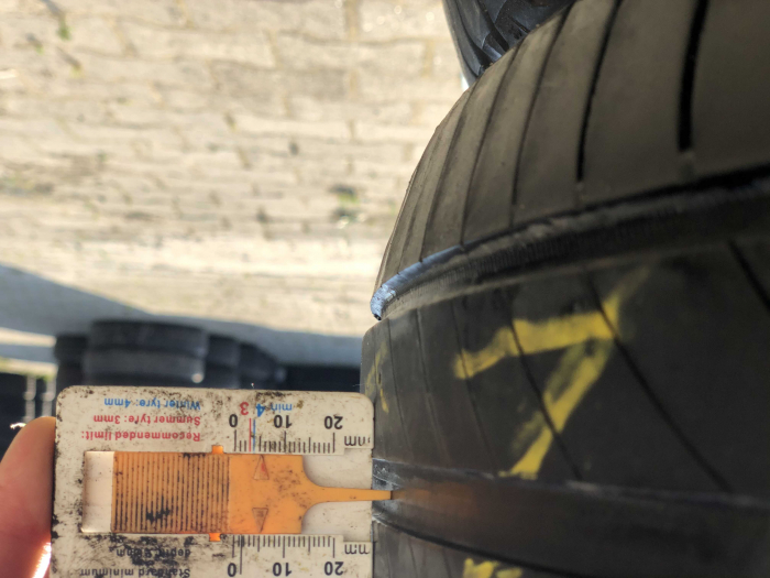 set 2 anvelope 235/55 R17 sh vara Michelin 5mm cu garantie [8]