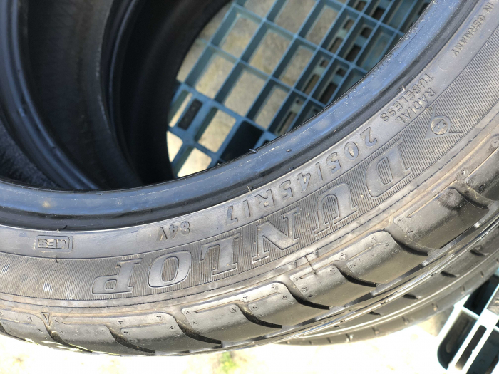 set 2 anvelope 205/45 r17 Runflat sh vara Dunlop 5.5mm cu garantie [4]