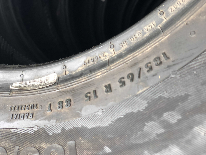 set 4 anvelope 185/65 R15 88T sh vara Continental 6mm cu garantie [6]