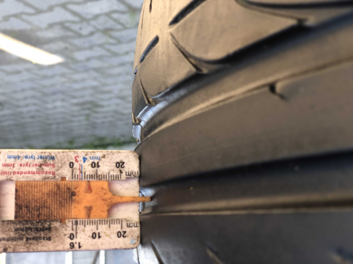 set 2 anvelope 235/50 R18 sh vara Bridgestone 6mm cu garantie [7]