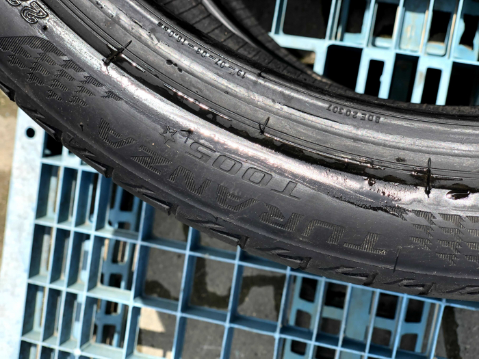 set 2 anvelope 225/40 R19 sh vara Bridgestone 5.5mm cu garantie [6]