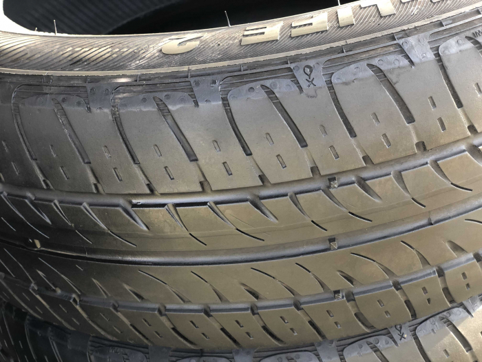 set 2 anvelope 185/60 R15 88H XL sh vara Semperit 5.5mm cu garantie [3]