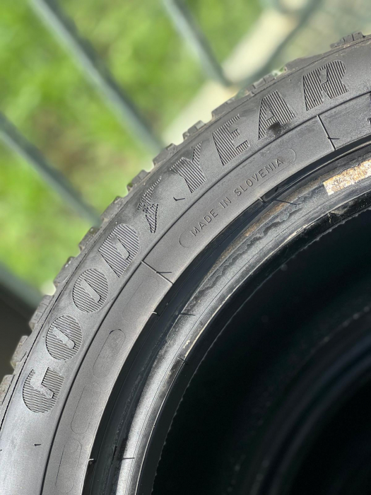 set 4 anvelope 205/55 R16 91H sh iarna Goodyear 7mm cu garantie [7]